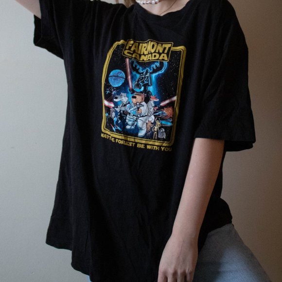 Oversized Fairmont Canada Tee - Picture 3 of 5